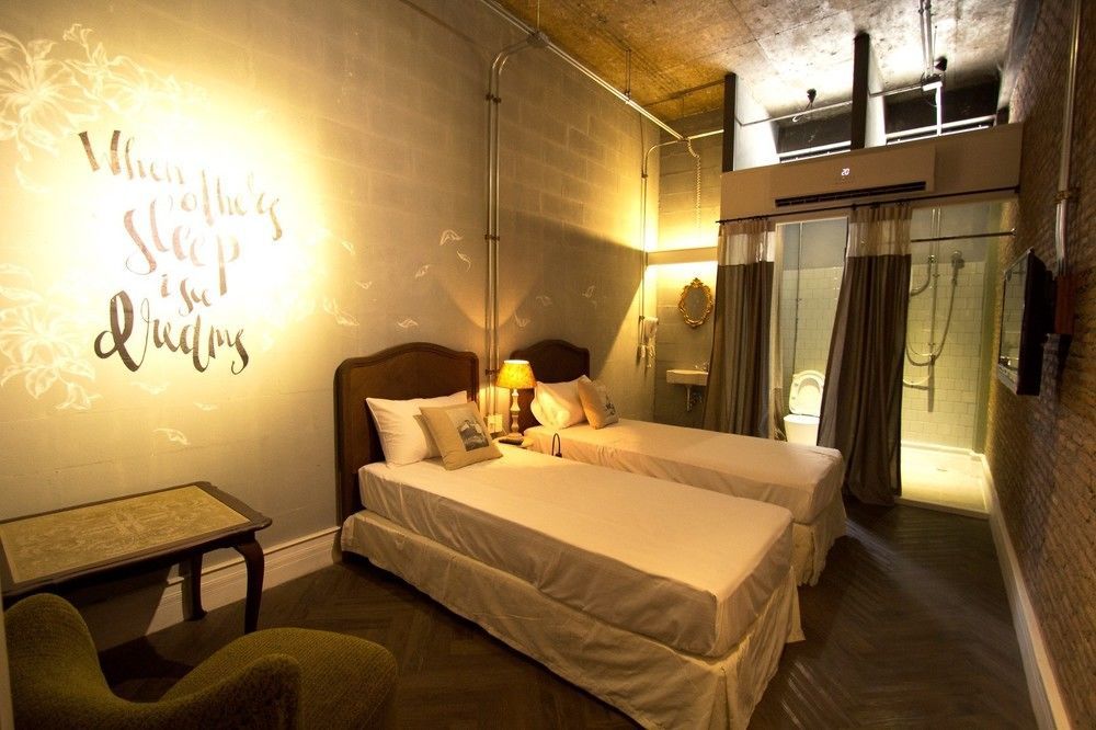 Oneday Hostel Sukhumvit 26 بانكوك المظهر الخارجي الصورة