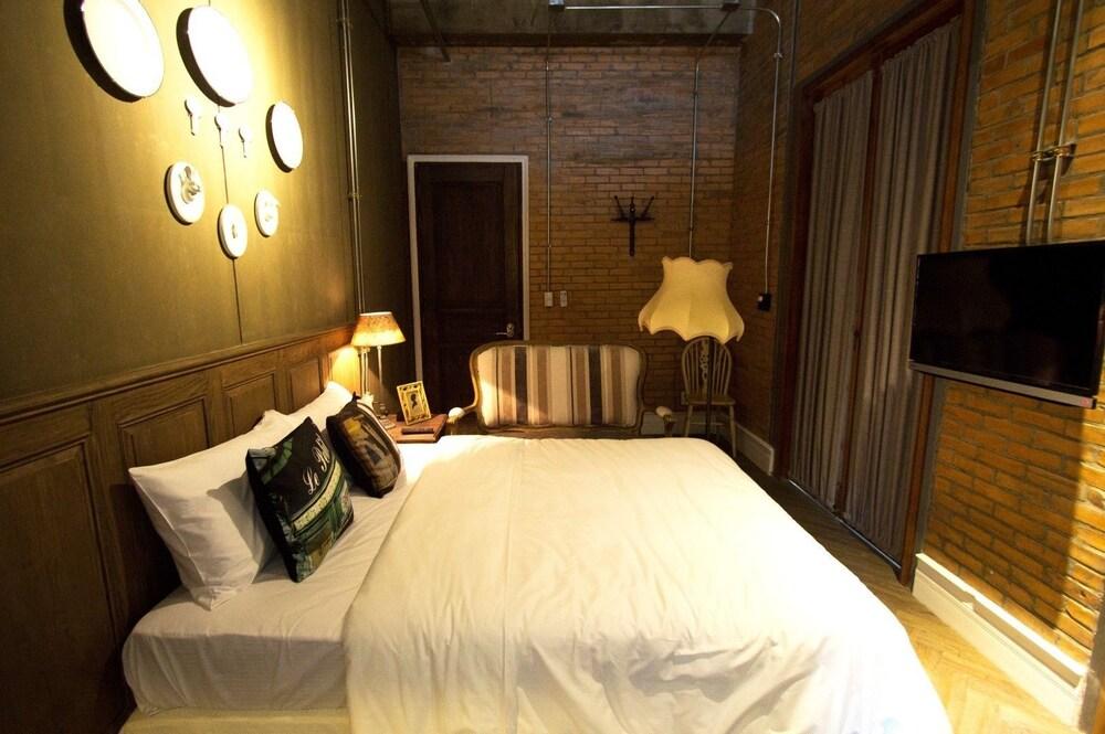 Oneday Hostel Sukhumvit 26 بانكوك المظهر الخارجي الصورة