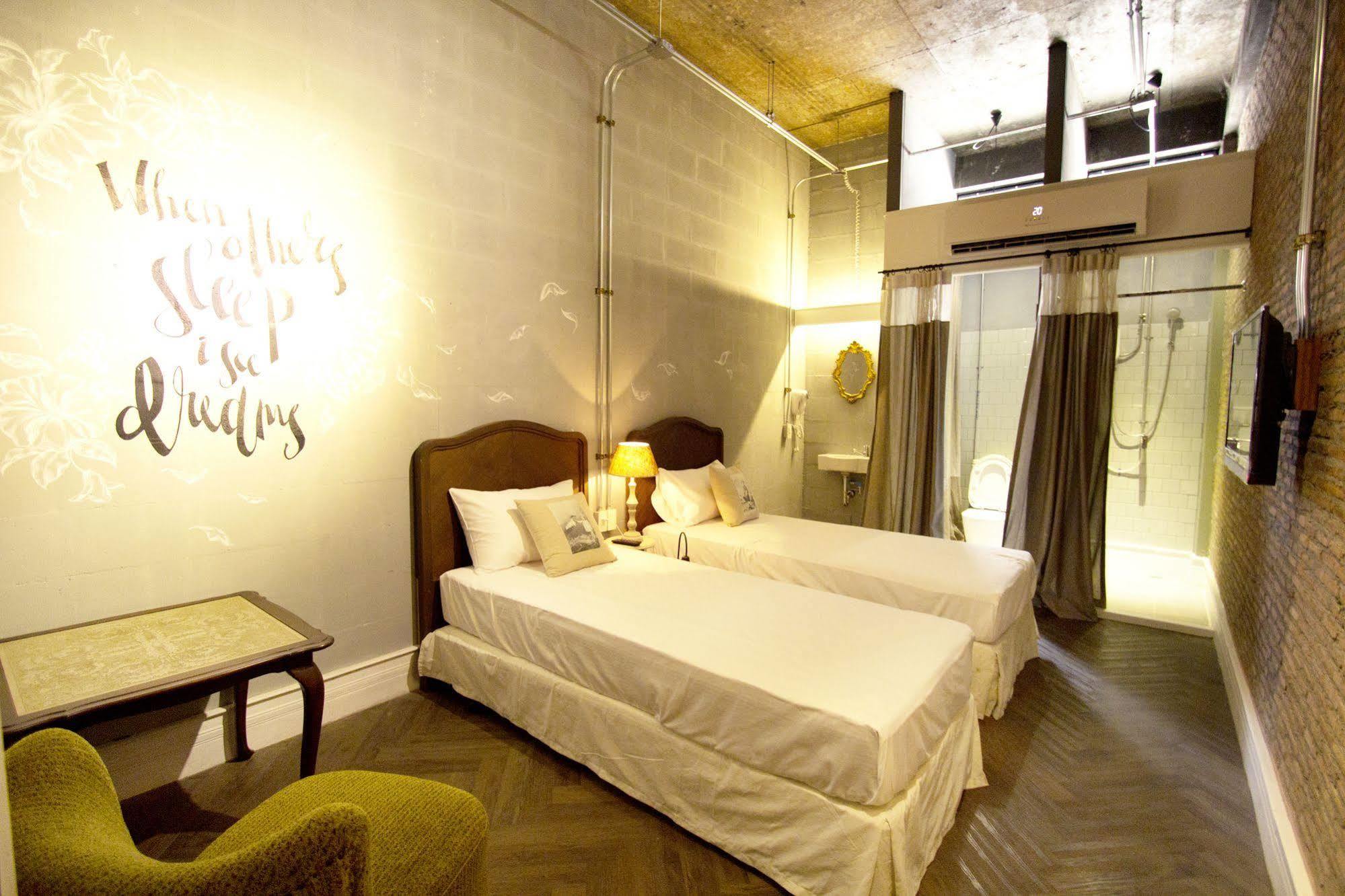 Oneday Hostel Sukhumvit 26 بانكوك المظهر الخارجي الصورة